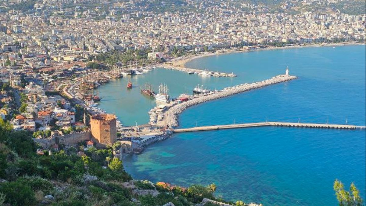 Аланья – город с уникальной красотой и захватывающими видами на море